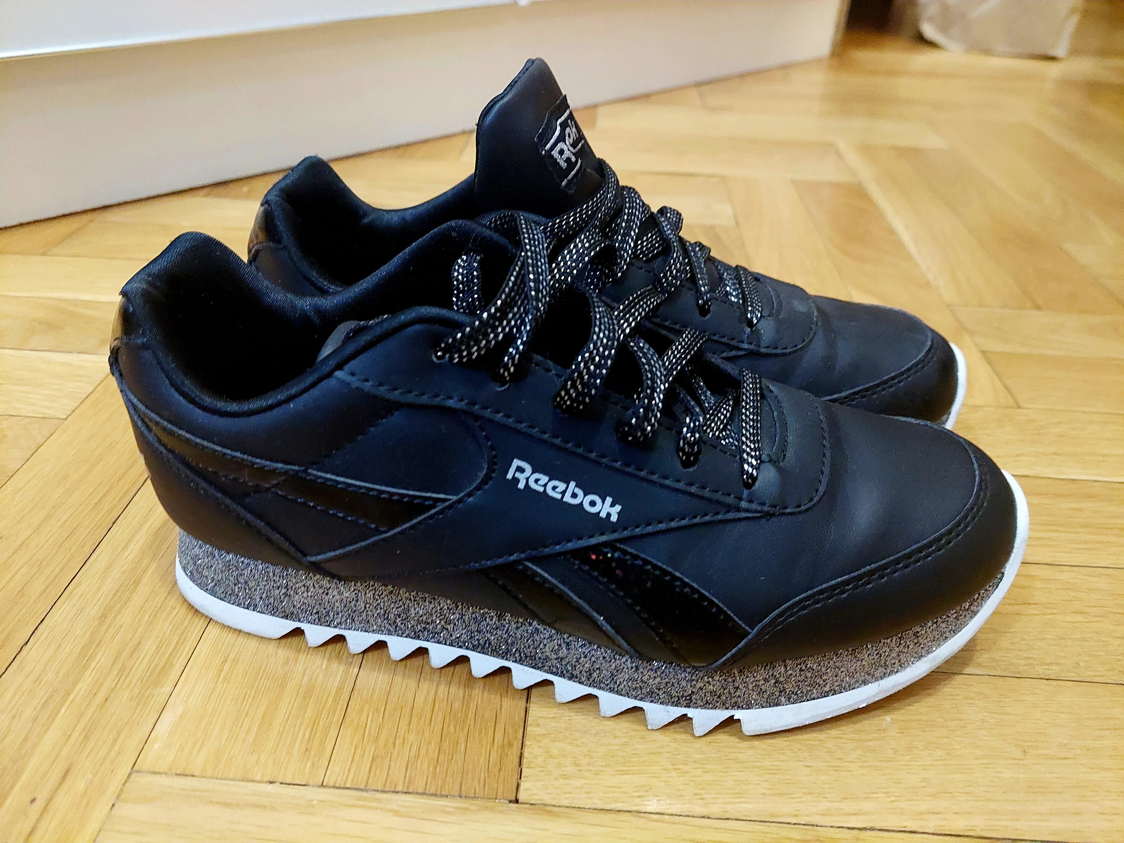 Reebok Patike 38