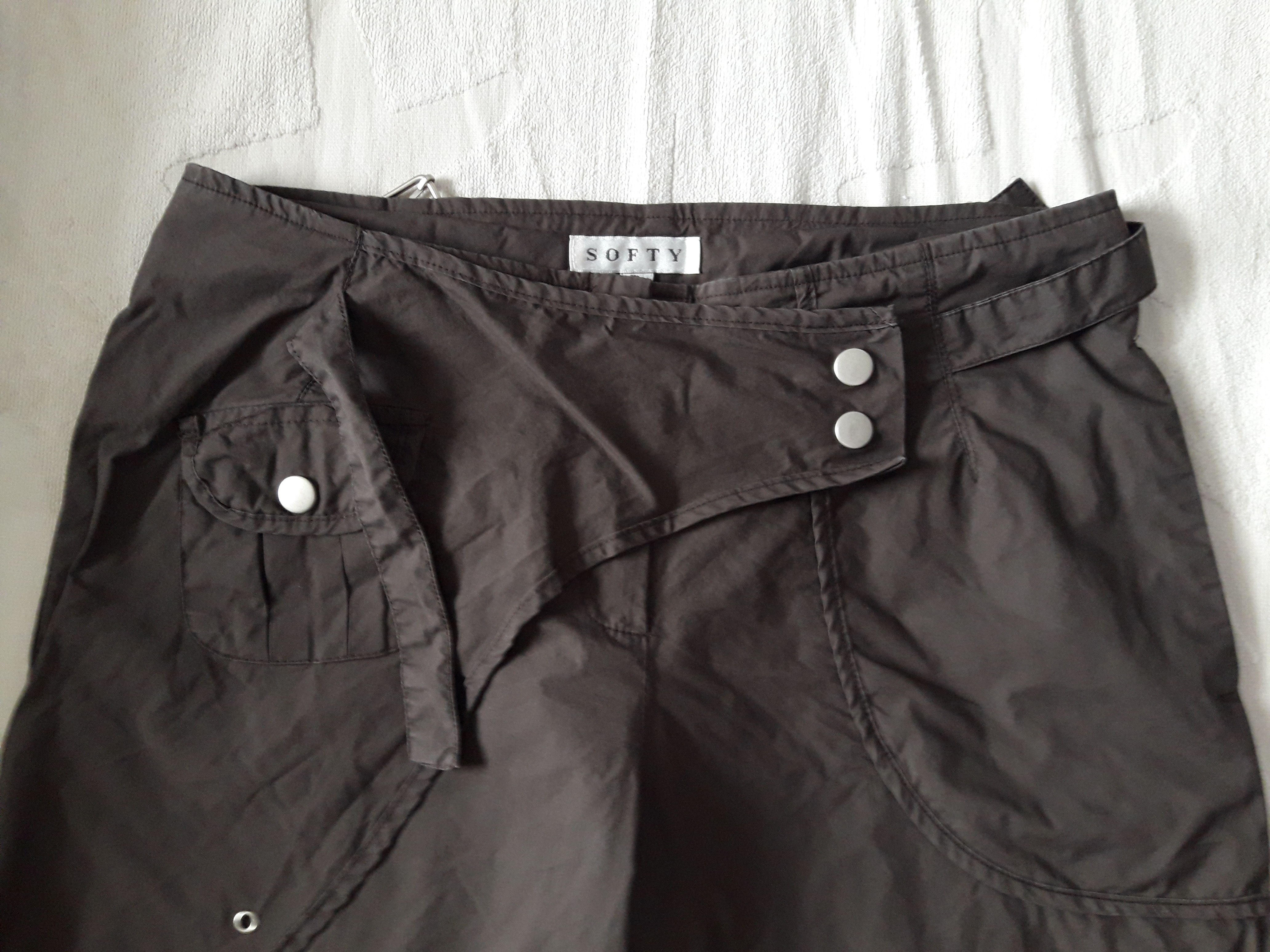 SOFTY braon 3/4 pantalone kao nove