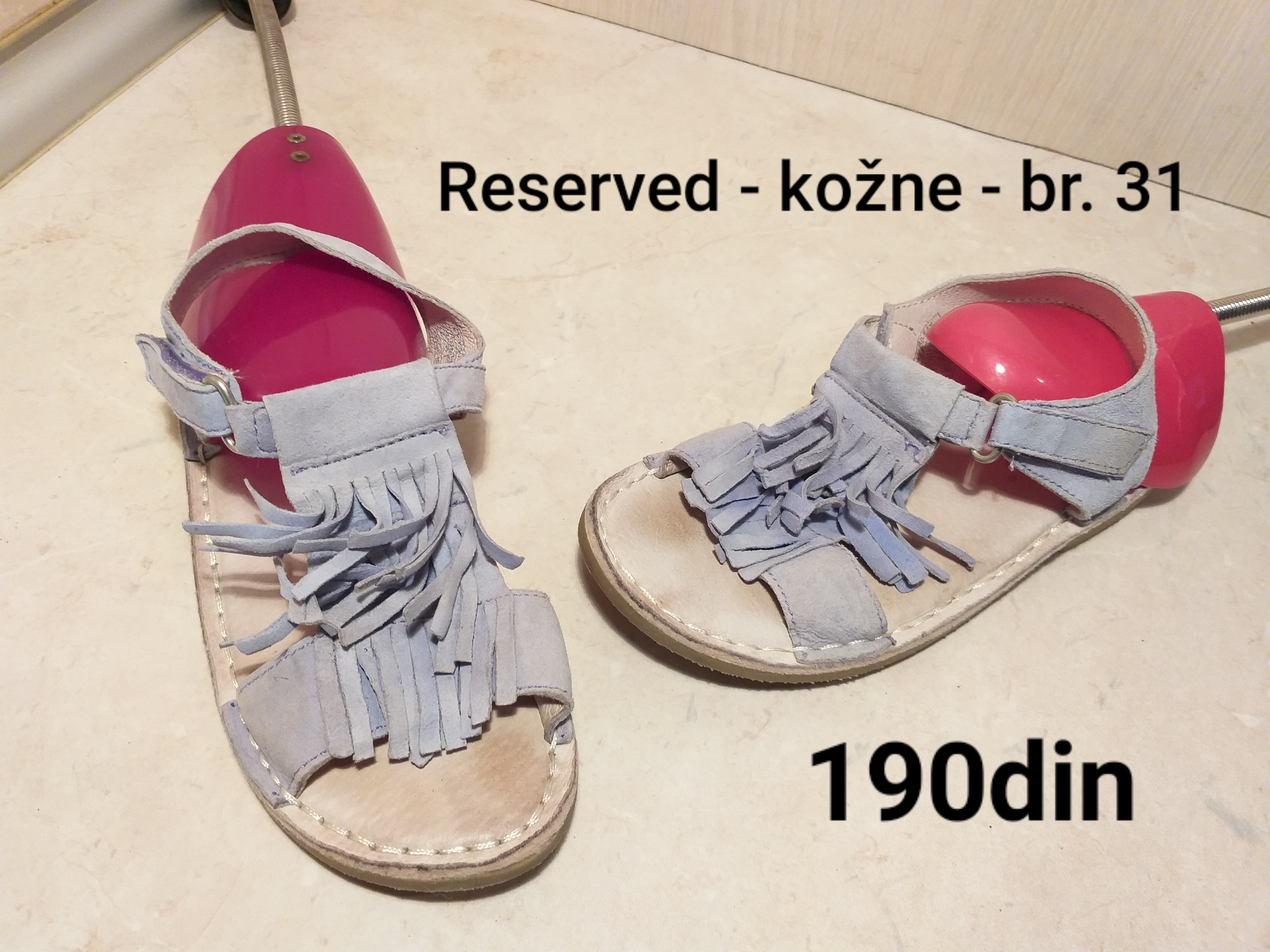 Reserved kožne dečije sandale br. 31