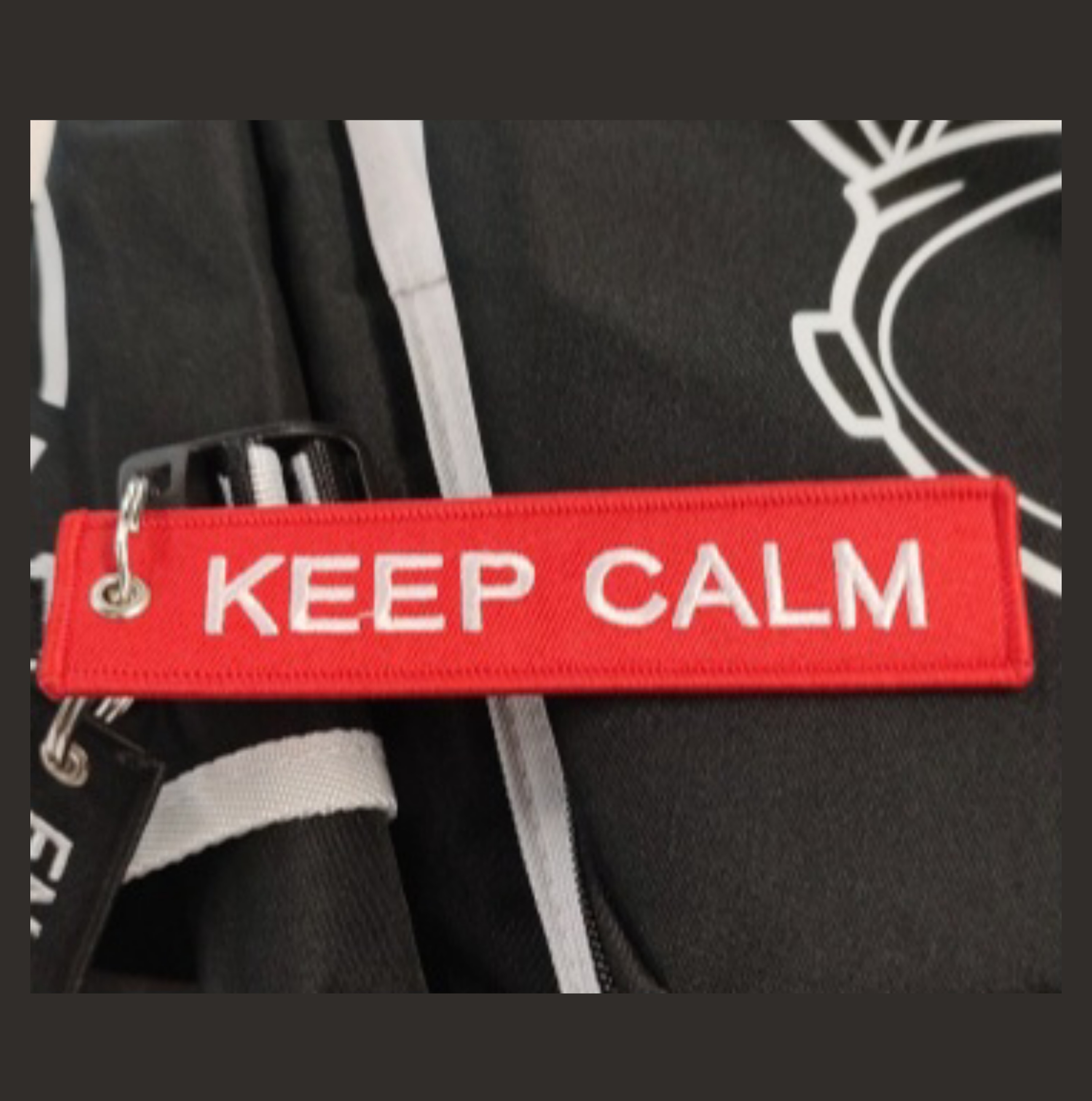 Crveni privezak za ključeve Keep Calm - NOVO