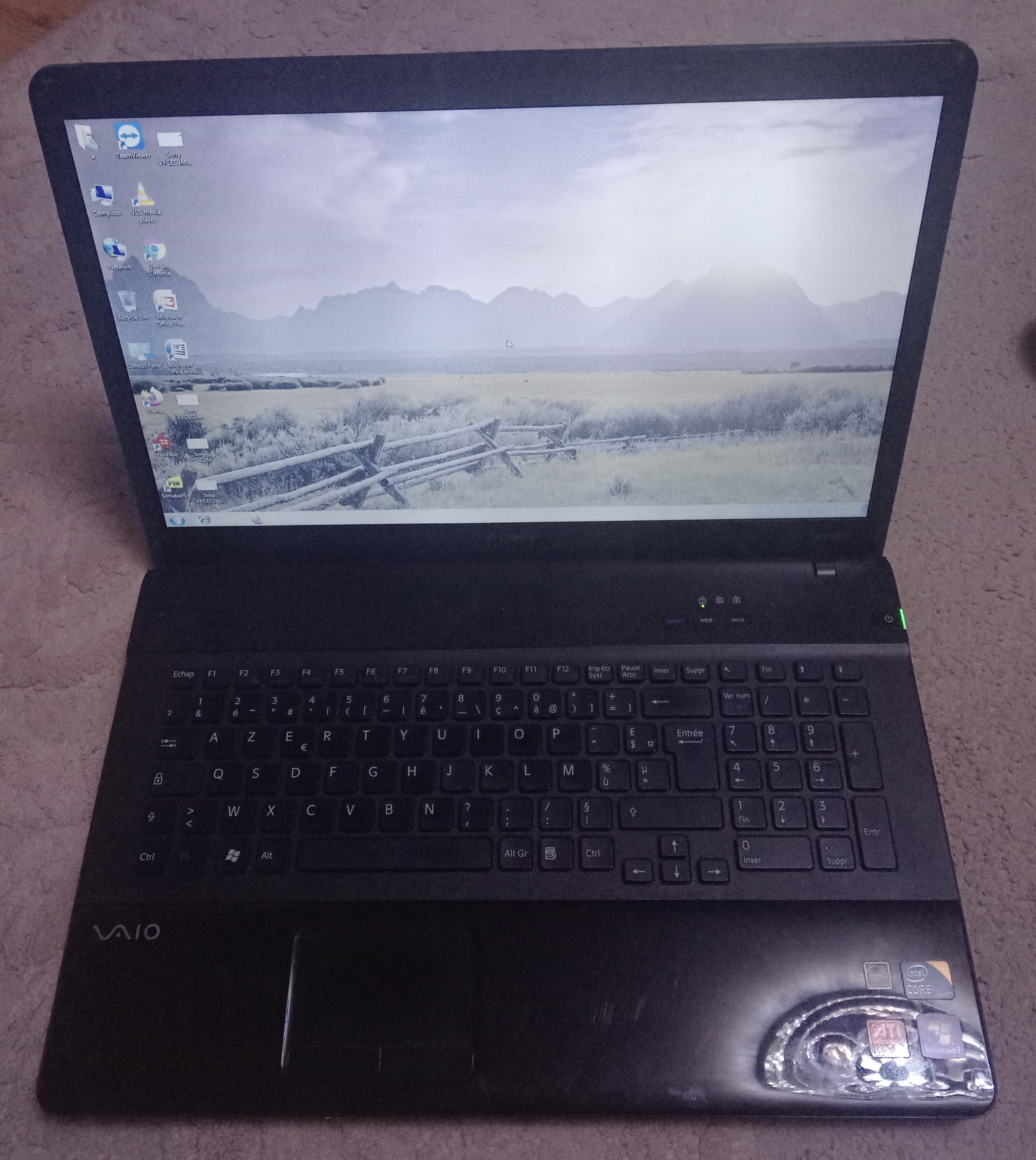 Laptop Sony VPCEC3M1E/i5-460/4gb dd3/Graf 1gb/bat 90min