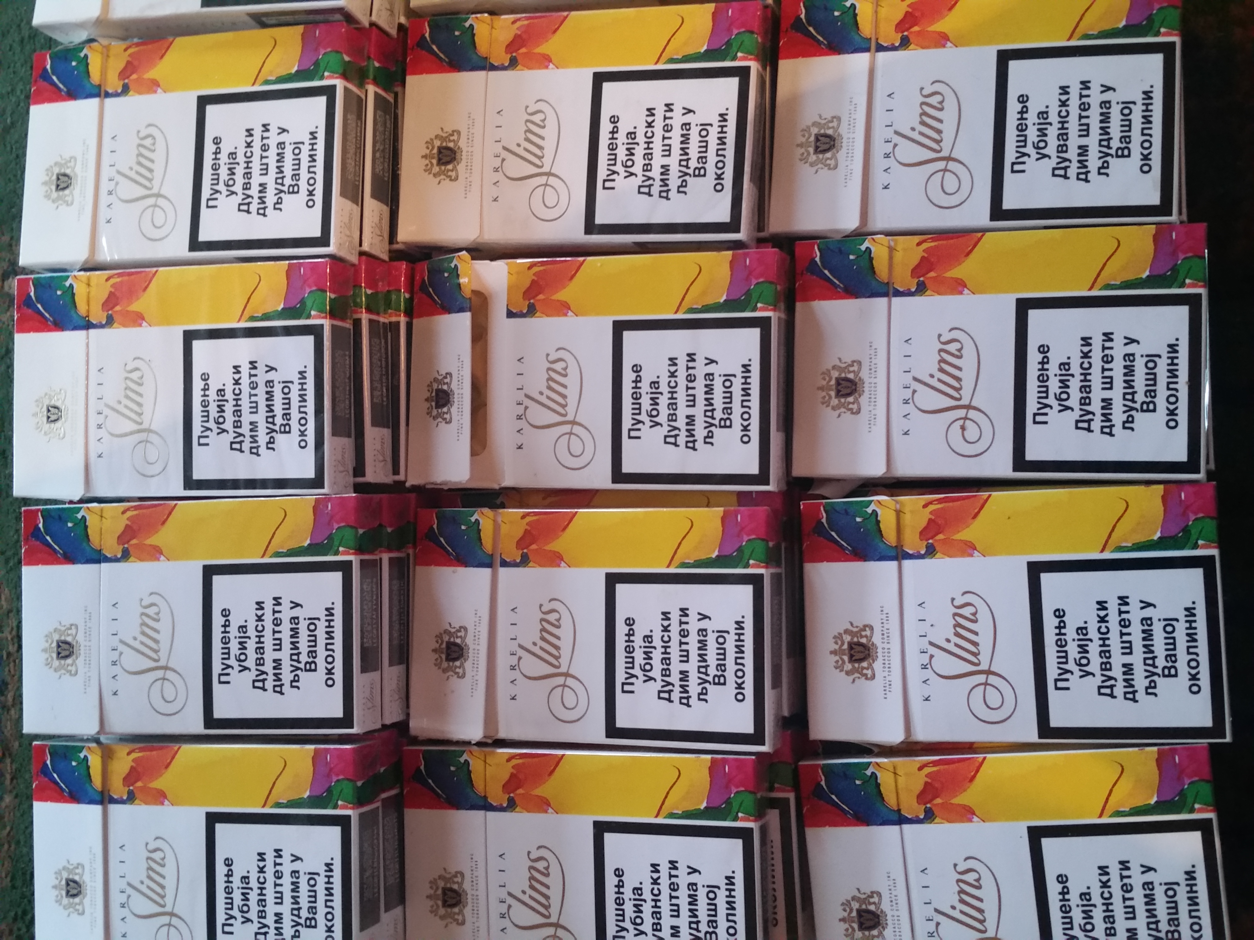 Prazne paklice cigareta - 372 paklice za kreativni rad