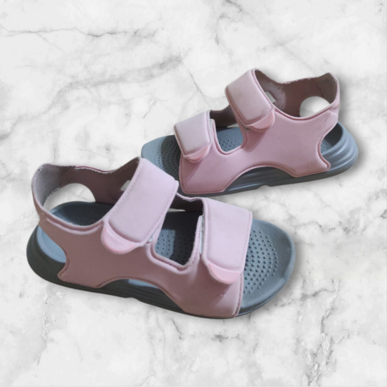 Adidas sandale 28
