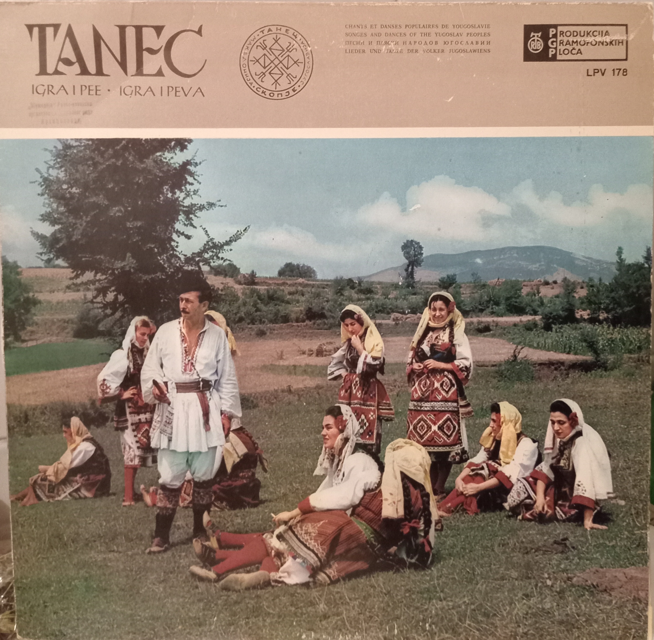 Tanec- Igra Pee